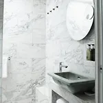 Отель Boutique Herman K 5*
